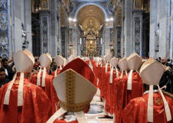 Inicia el Cónclave: cardenales juran secreto absoluto para elegir nuevo Papa