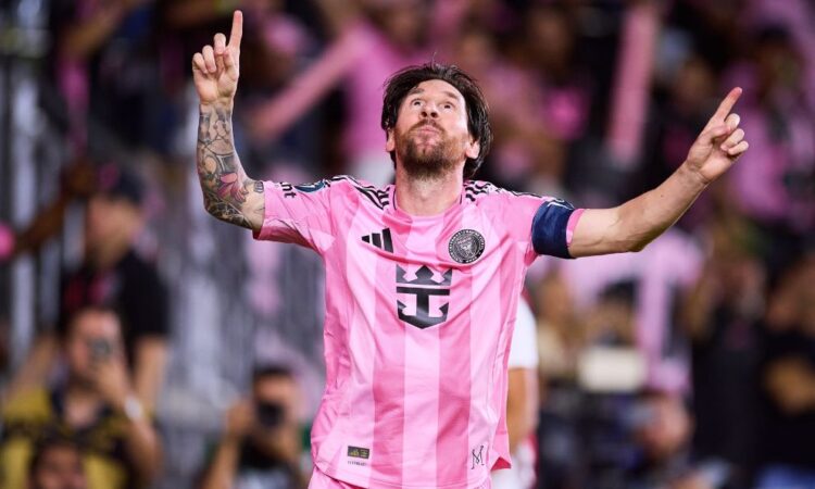 Messi, Pelé y Maradona lideran lista de los más grandes del futbol