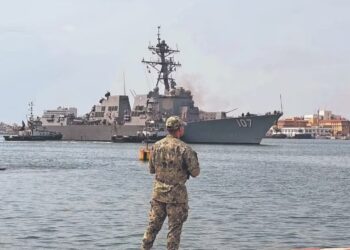 Trump impulsa operación militar en México y Sheinbaum autoriza ingreso de 309 soldados de EU