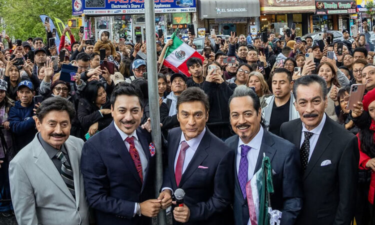 Los Tigres del Norte escriben un éxito más en su historia de conciertos en Nueva York