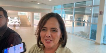 Regresar frituras a escuelas, “un tiro en el pie”