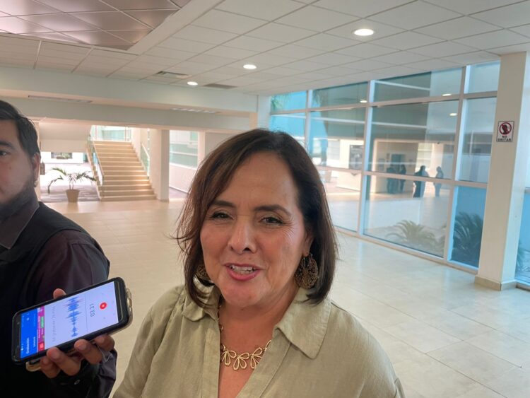 Regresar frituras a escuelas, “un tiro en el pie”