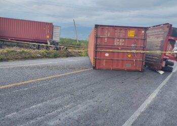 Fallecen seis personas en accidente sobre carretera a Monterrey