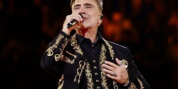 Alejandro Fernández se suma a la lucha por la concienciación del autismo