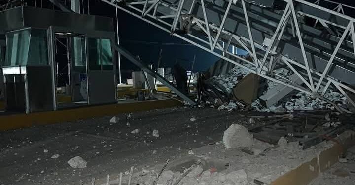 Tráiler choca contra caseta de cobro en la carretera Victoria- SLP tramo “Rumbo Nuevo”