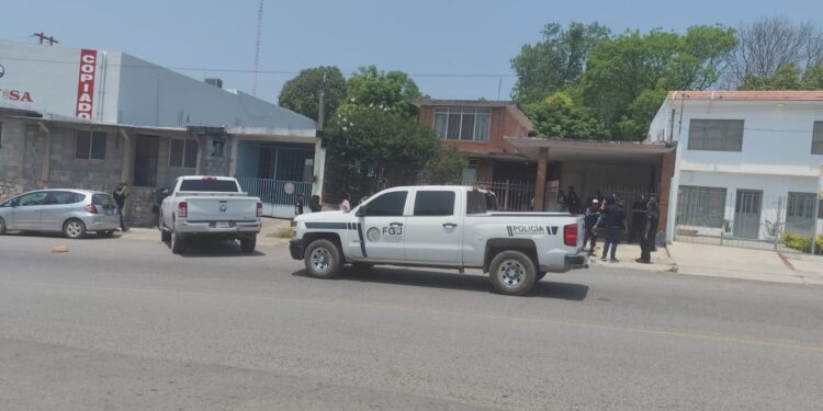 Frustran intento de suicidio; menor de edad pretendía lanzarse al vacío
