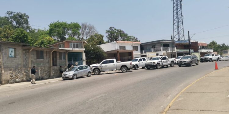 Frustran intento de suicidio; menor de edad pretendía lanzarse al vacío