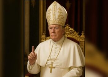 La foto de Trump como Papa hecha con IA da que hablar mientras el Vaticano prepara el cónclave