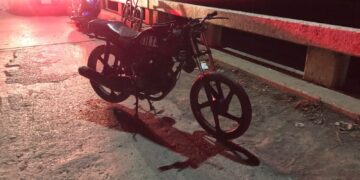 Motociclistas embisten a ciclista en la vieja carretera Victoria-Tula