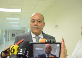 Va Fiscalía Anticorrupción por gabinete de Cabeza de Vaca y algunos alcaldes actuales