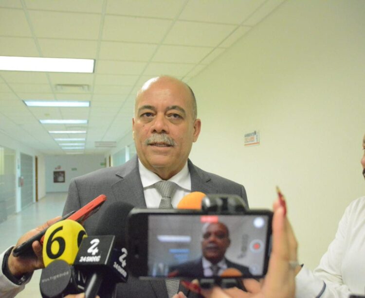 Va Fiscalía Anticorrupción por gabinete de Cabeza de Vaca y algunos alcaldes actuales