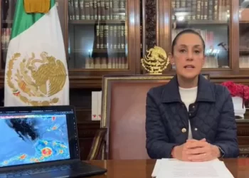 ‘Manténganse juntos y mantengan la calma’, pide Sheinbaum a población ante llegada de ‘Erick’