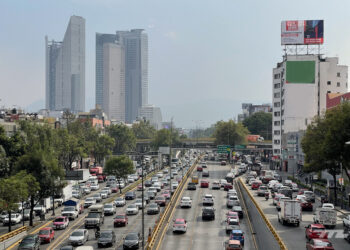 Realizan foro “Menos carros, más personas: repensando la movilidad urbana en México”
