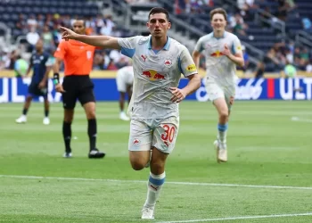 Pachuca tiene amargo debut en el Mundial de Clubes