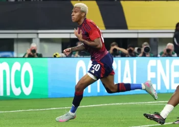 Costa Rica y Miguel Herrera vuelven a remontar en Copa Oro