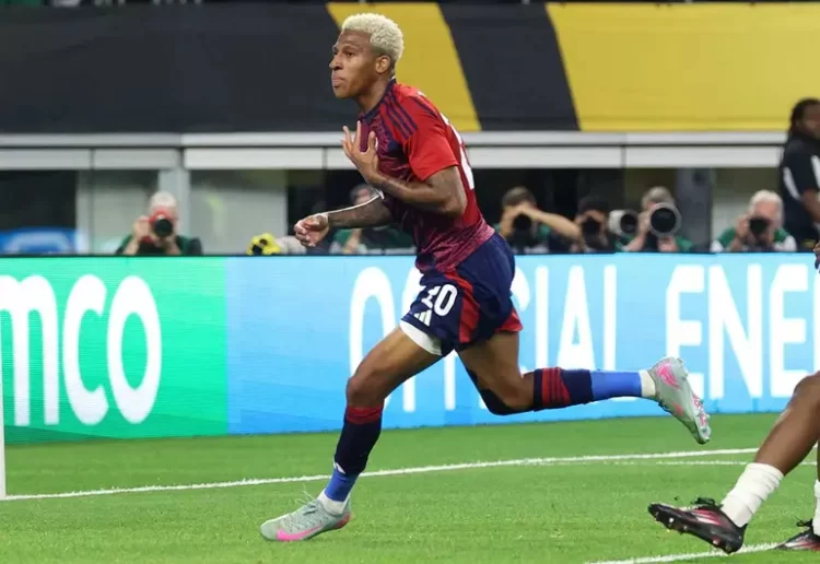 Costa Rica y Miguel Herrera vuelven a remontar en Copa Oro