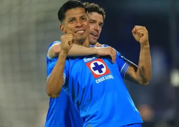 Cruz Azul golea 5-0 a Vancouver y es nuevo campeón de Concachampions