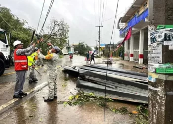 Aplican Plan DN-III-E en Guerrero tras paso de huracán Erick
