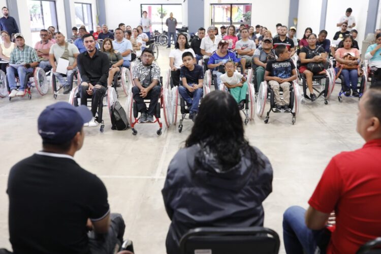Realiza DIF Tamaulipas segunda capacitación y donación de sillas de ruedas para personas discapacitadas
