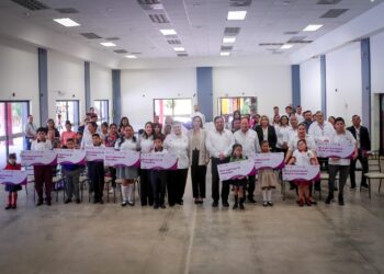 Entrega DIF Tamaulipas mil 840 becas a niñas, niños y jóvenes en situación de vulnerabilidad