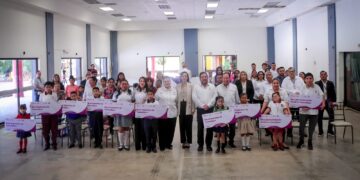 Entrega DIF Tamaulipas mil 840 becas a niñas, niños y jóvenes en situación de vulnerabilidad