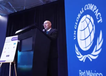 Alerta CONCANACO sobre cierres de empresas por reforma laboral de 40 horas semanales