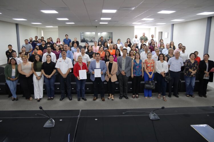 Facultad de Derecho de la UAT y UNAM coeditarán libro sobre la Constitución Mexicana de 1857