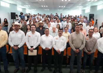 Inaugura rector de la UAT Dámaso Anaya curso de administración de ranchos en Facultad de Veterinaria