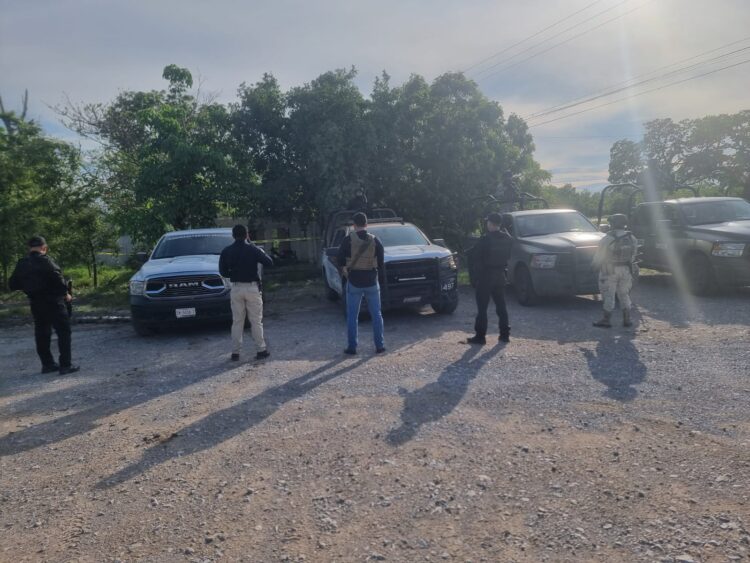 Catean inmueble en González por presunto robo de vehículos; aseguran moto