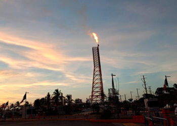 Acumula petróleo caída de 13 % en sólo 3 días