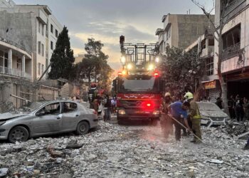 Trump anuncia alto al fuego entre Israel e Irán