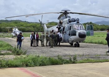 Sheinbaum sobrevuela zonas afectadas por huracán Erick en Oaxaca