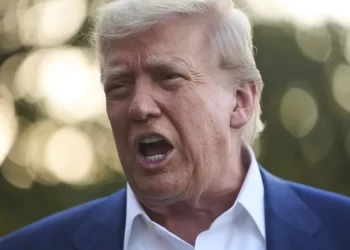 Trump arremete contra Irán e Israel por violar tregua