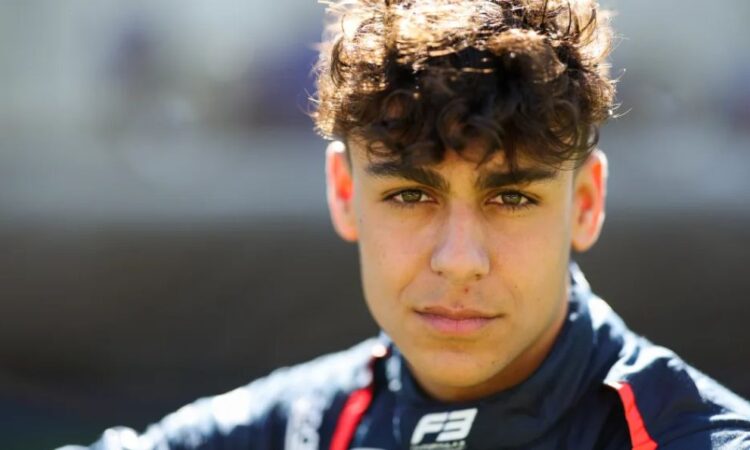 El próximo ‘Verstappen’ se muestra muy verde en su primera prueba en F1