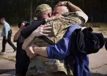 Rusia y Ucrania intercambian prisioneros de guerra