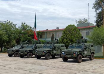 Refuerza Ejército seguridad con vehículos blindados