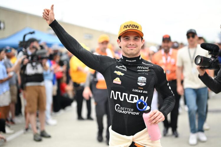 Patricio O’Ward se sube al podio de IndyCar y se acerca al líder Álex Palou