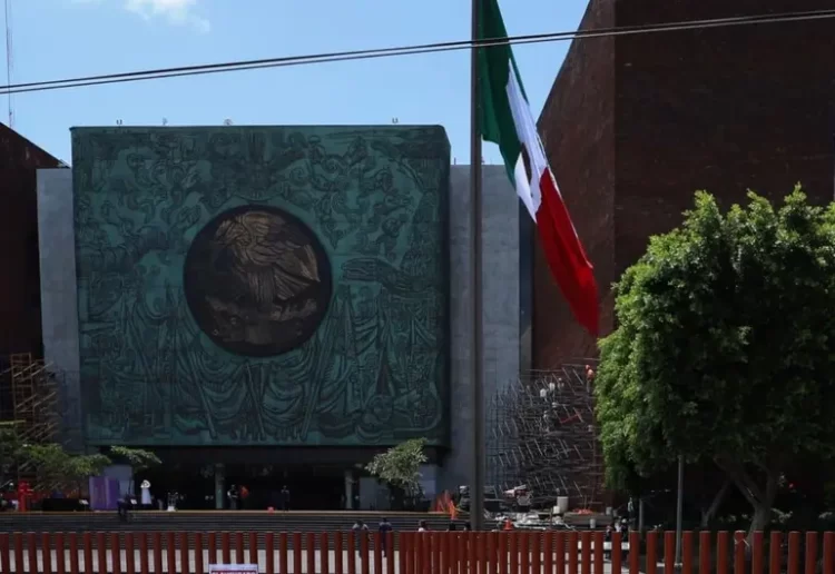 Congreso de la Unión recibe iniciativa presidencial para combatir la extorsión