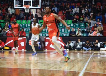 Correcaminos araña su primer triunfo en básquetbol; cae 93-97 ante Mineros en Zacatecas