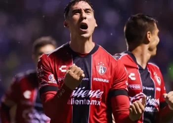 Atlas inaugura el Apertura 2025 con triunfo 3-2 sobre Puebla