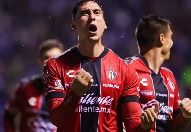 Atlas inaugura el Apertura 2025 con triunfo 3-2 sobre Puebla