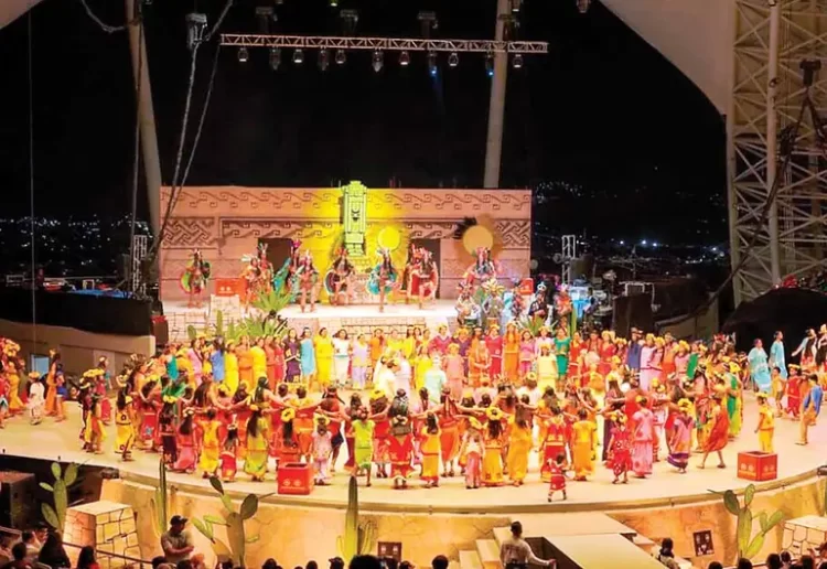 Oaxaca: Representación histórica de la Guelaguetza en el Bani Stui Gulal