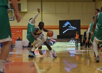 Corre-Básquet-UAT saca el doblete contra Abejas de León; hoy 86-83