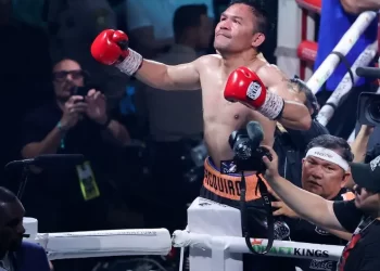 Manny Pacquiao y Mario Barrios protagonizan polémico empate
