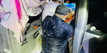 Alcalde de González, Tamaulipas atiende parto en vehículo atrapado en medio de la tormenta “Barry”