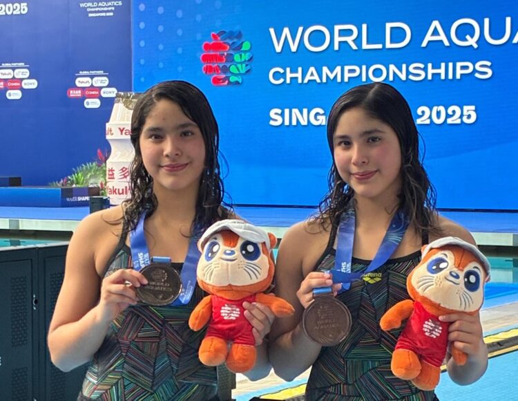 Gemelas mexicanas brillan en clavados sincronizados