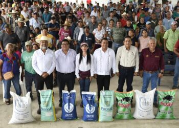 Sigue la SADER Estatal entregando semilla de sorgo y maíz a campesinos tamaulipecos del sur