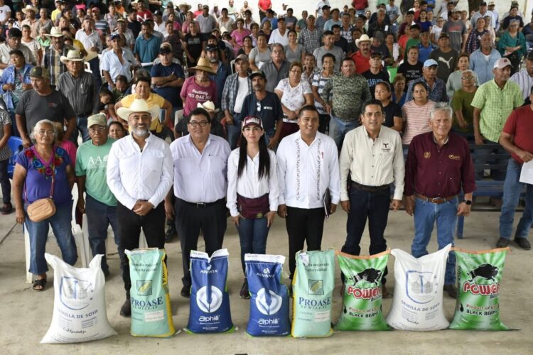 Sigue la SADER Estatal entregando semilla de sorgo y maíz a campesinos tamaulipecos del sur