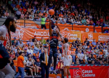 Soles de Mexicali derrotan en casa 94-78 a Correcaminos Basquetbol-UAT