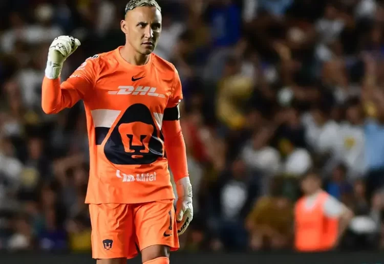 Keylor Navas tiene debut de ensueño con Pumas; derrota 2-0 a Querétaro